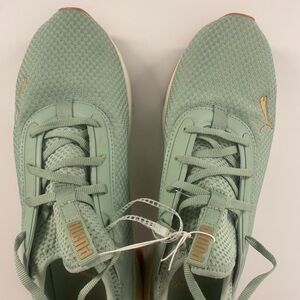 Puma Women's Light Green Sneakers